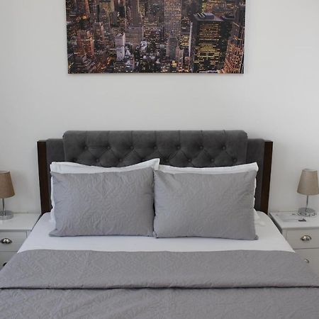Luxury City Center Apartment - Bucharest Railways Station ภายนอก รูปภาพ