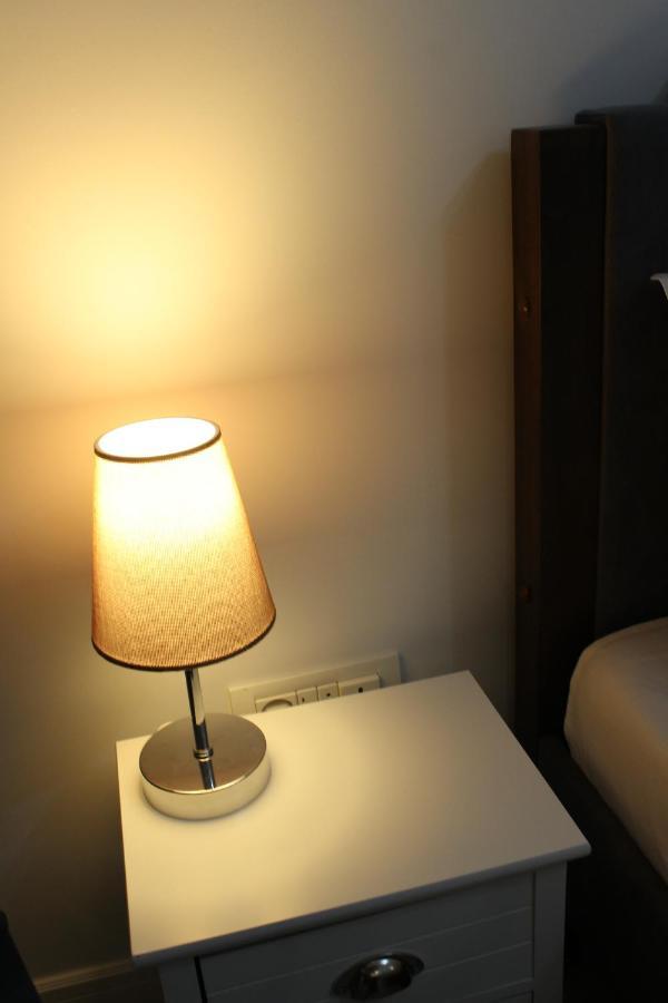 Luxury City Center Apartment - Bucharest Railways Station ภายนอก รูปภาพ