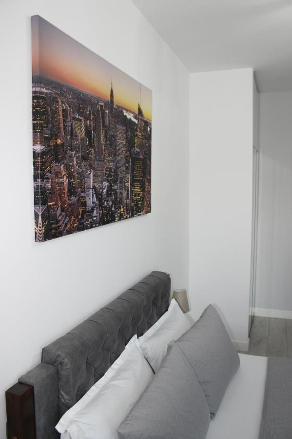 Luxury City Center Apartment - Bucharest Railways Station ภายนอก รูปภาพ